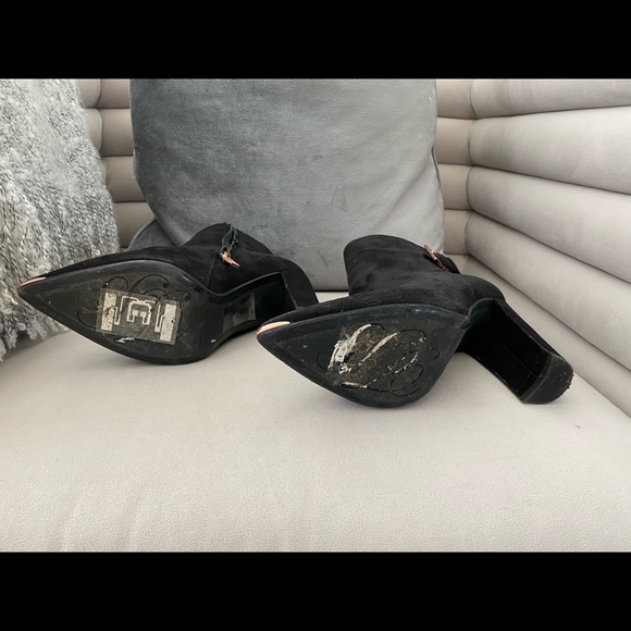 Ted Baker Suede heeled boots size 10 - Picture 3 of 4